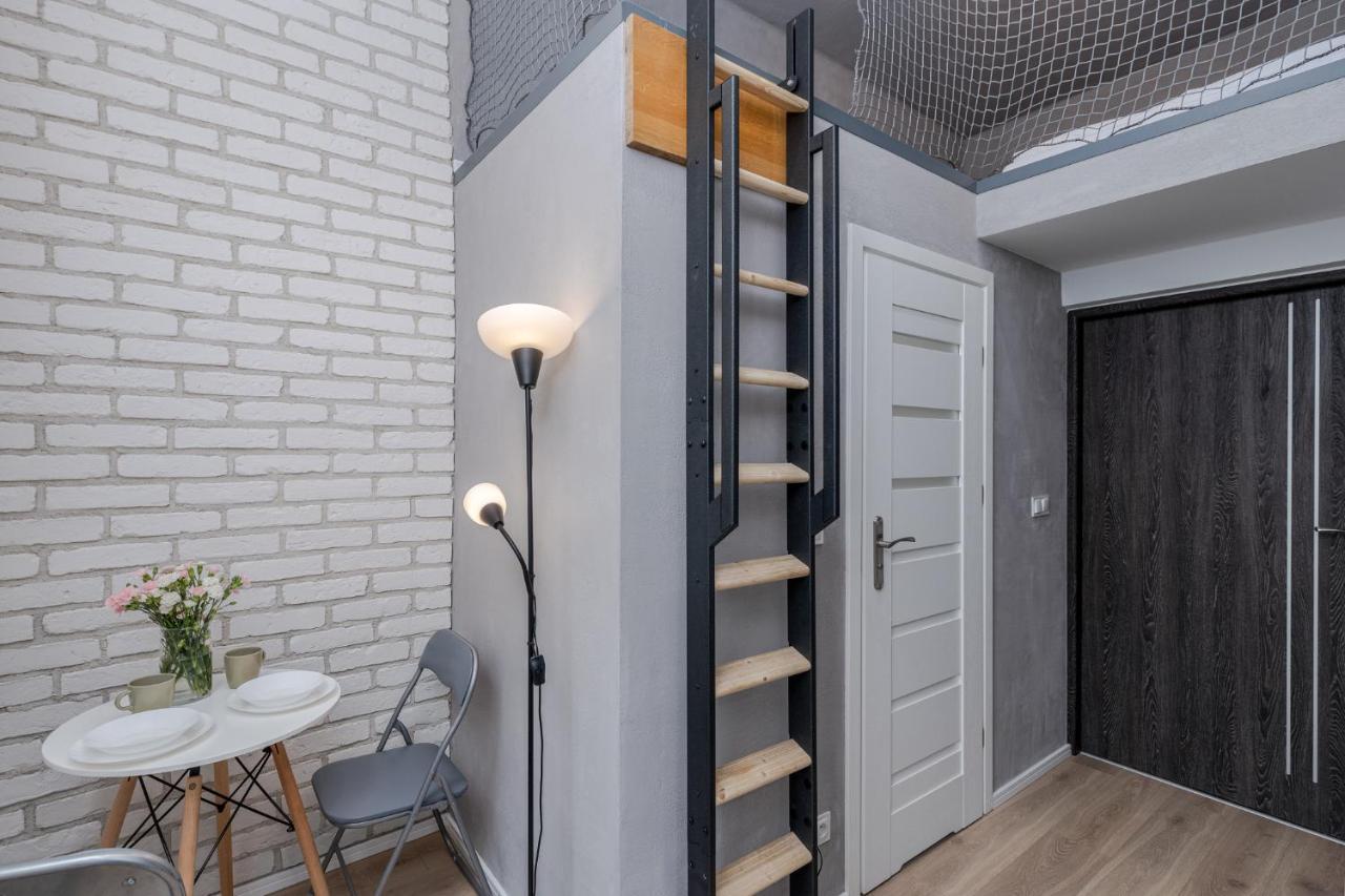 Parkside Fresh Apartments - Old Town Guesthouse - By Upstairs Krakow Bagian luar foto