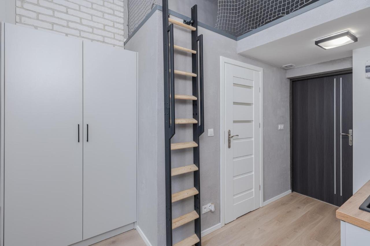 Parkside Fresh Apartments - Old Town Guesthouse - By Upstairs Krakow Bagian luar foto
